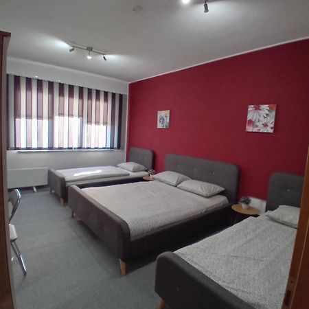 Hotel Pansion San Bihać Esterno foto