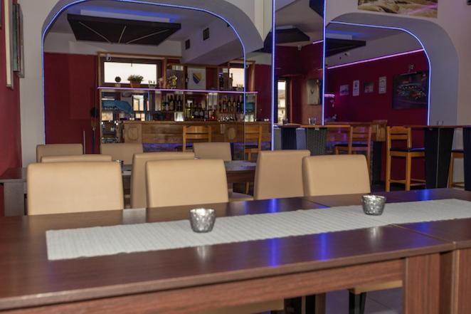 Hotel Pansion San Bihać Esterno foto