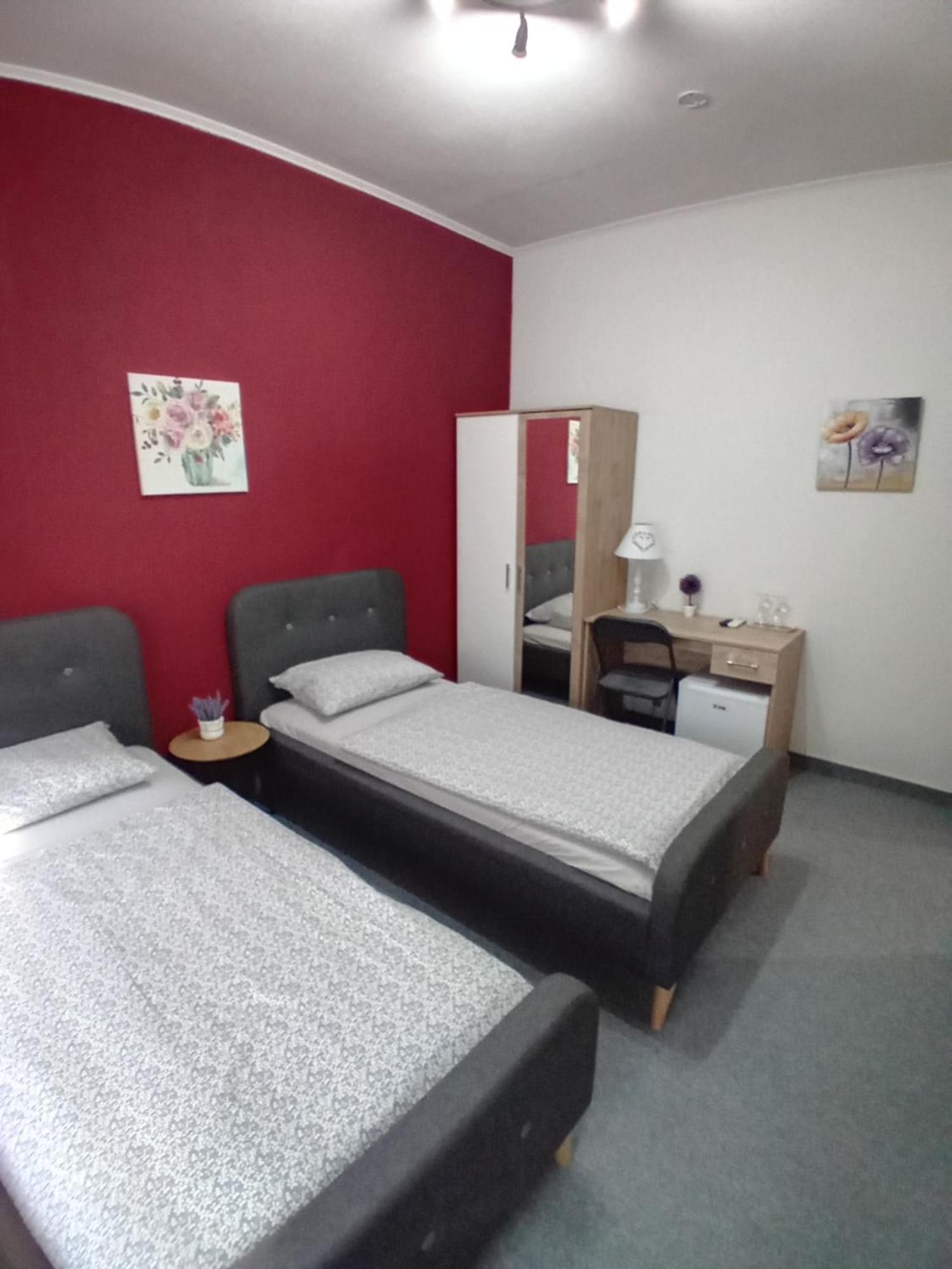 Hotel Pansion San Bihać Esterno foto