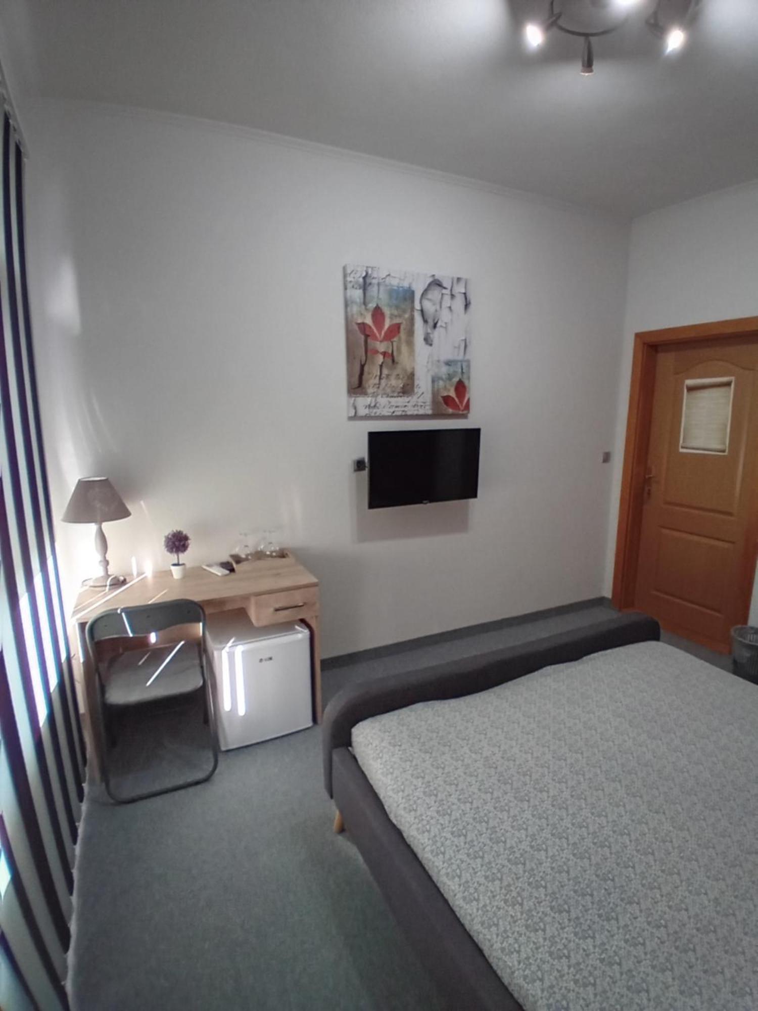Hotel Pansion San Bihać Esterno foto